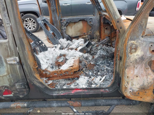 2012 JEEP WRANGLER UNLIMITED 1C4BJWEG7CL216428 Photo 4