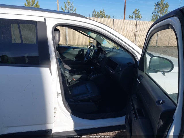 2011 JEEP COMPASS 1J4NF5FB2BD215508 Photo 4