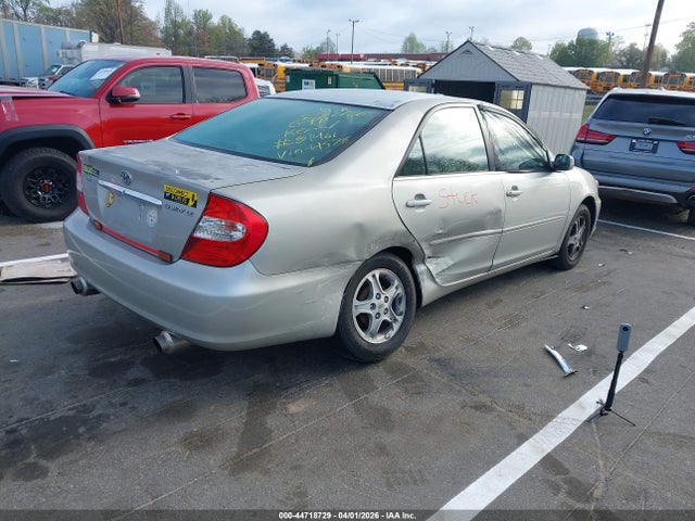 44718729 :رقم المزاد ، 4T1BE32K54U824578 vin ، 2004 Toyota Camry Le مزاد بيع