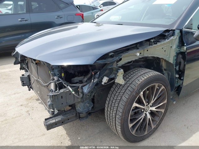 4T1B11HK2KU712244 Toyota CAMRY SE