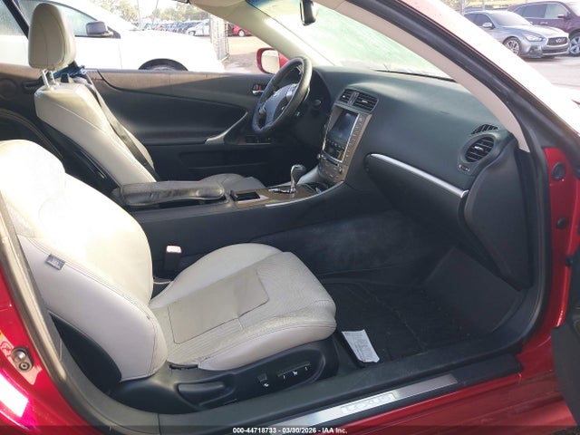 Продажа на аукционе авто 2012 Lexus Is 250c, vin: JTHFF2C25C2523331, номер лота: 44718733