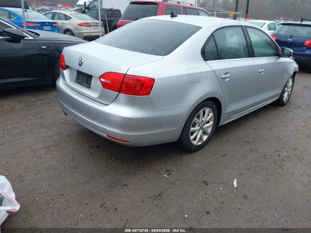 Продажа на аукционе авто 2014 Volkswagen Jetta 1.8t Se, vin: 3VWB17AJ5EM206261, номер лота: 44718743