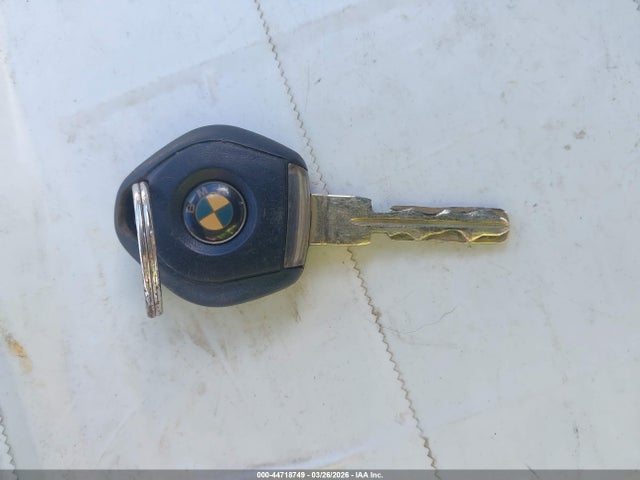 44718749 :رقم المزاد ، WBABK8338XEY90913 vin ، 1999 Bmw 328ic مزاد بيع