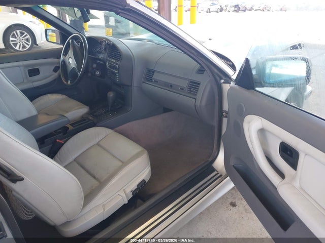 44718749 :رقم المزاد ، WBABK8338XEY90913 vin ، 1999 Bmw 328ic مزاد بيع
