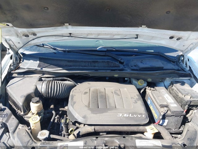 44718762 :رقم المزاد ، 2C4RDGCG0FR556174 vin ، 2015 Dodge Grand Caravan Sxt مزاد بيع