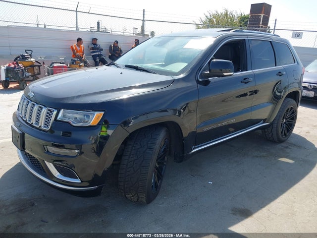 1C4RJEJG8JC480902 Jeep Grand Cherokee Summit 4x2