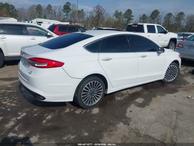 3FA6P0T95HR118210 Ford FUSION SE