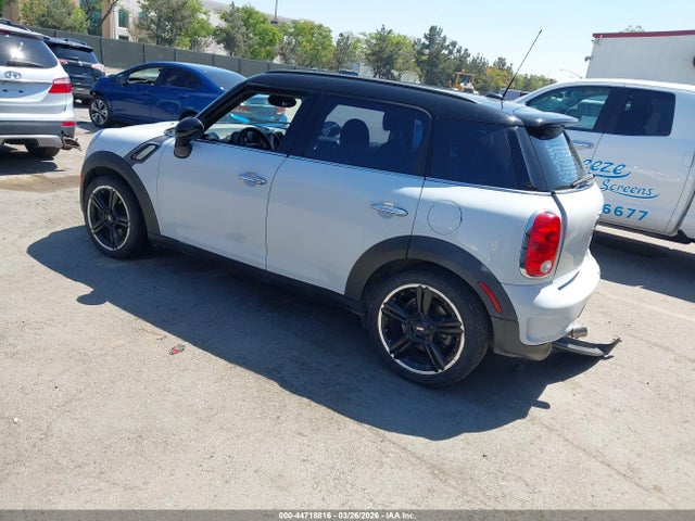 2012 MINI COOPER S COUNTRYMAN WMWZC3C56CWL83772 Photo 2