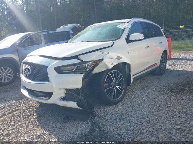 44718821 :رقم المزاد ، 5N1DL0MN2LC535795 vin ، 2020 Infiniti Qx60 Luxe مزاد بيع