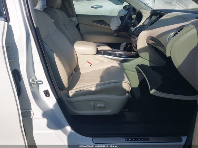 44718821 :رقم المزاد ، 5N1DL0MN2LC535795 vin ، 2020 Infiniti Qx60 Luxe مزاد بيع