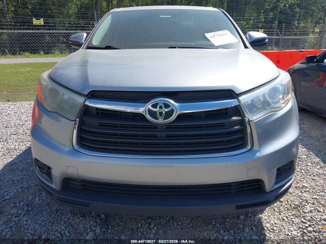 5TDZARFHXFS015147 Toyota Highlander Le