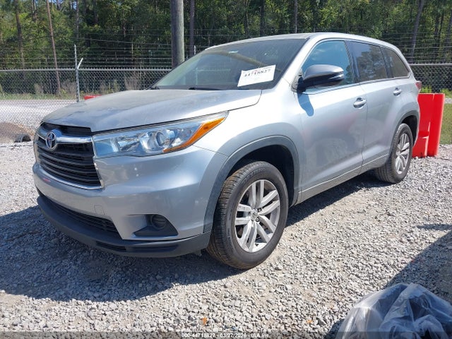5TDZARFHXFS015147 Toyota Highlander Le
