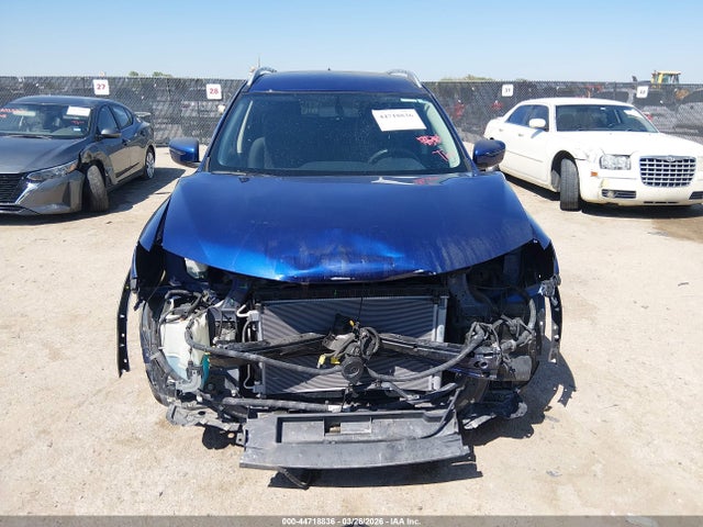 Продажа на аукционе авто 2017 Nissan Rogue Sv, vin: KNMAT2MT2HP557278, номер лота: 44718836