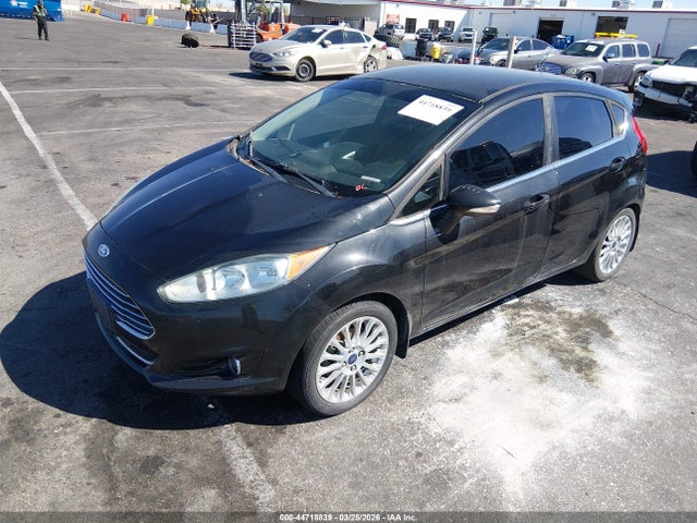 Ford Fiesta Titanium 2014 3FADP4FJ4EM212320 Image 2
