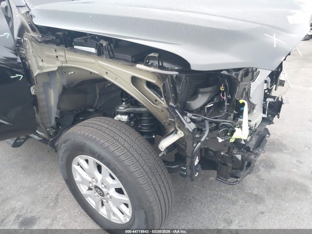 3TMKB5FN6TM055069 Toyota Tacoma Sr5