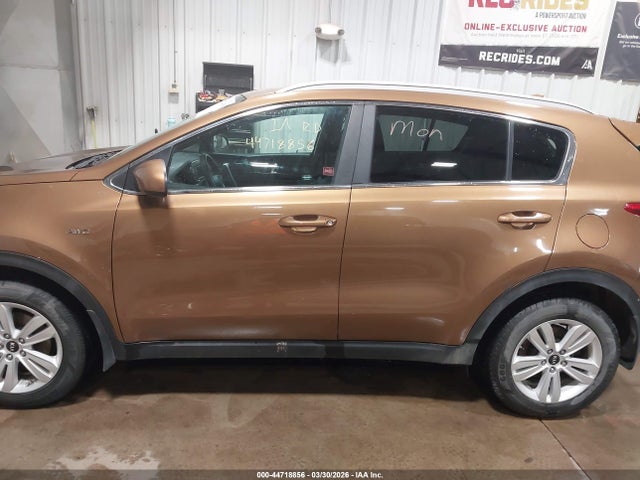 44718856 :رقم المزاد ، KNDPMCAC4H7157658 vin ، 2017 Kia Sportage Lx مزاد بيع