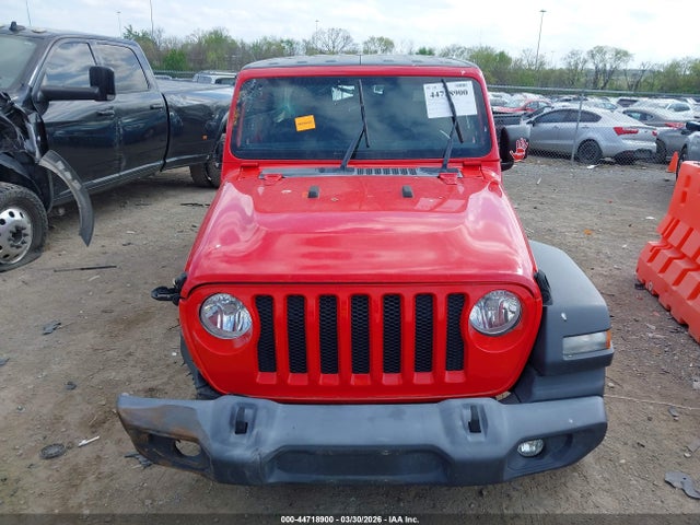 1C4HJXDG2JW147421 Jeep Wrangler Unlimited Sport S 4x4