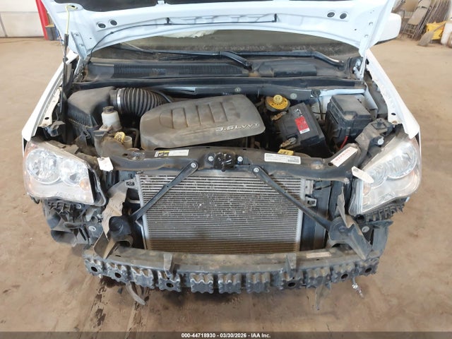 44718930 :رقم المزاد ، 2C4RC1BG6GR157451 vin ، 2016 Chrysler Town & Country Touring مزاد بيع