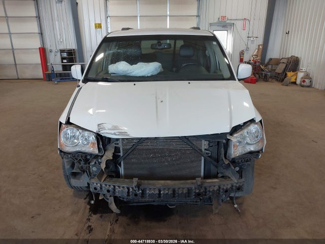 44718930 :رقم المزاد ، 2C4RC1BG6GR157451 vin ، 2016 Chrysler Town & Country Touring مزاد بيع
