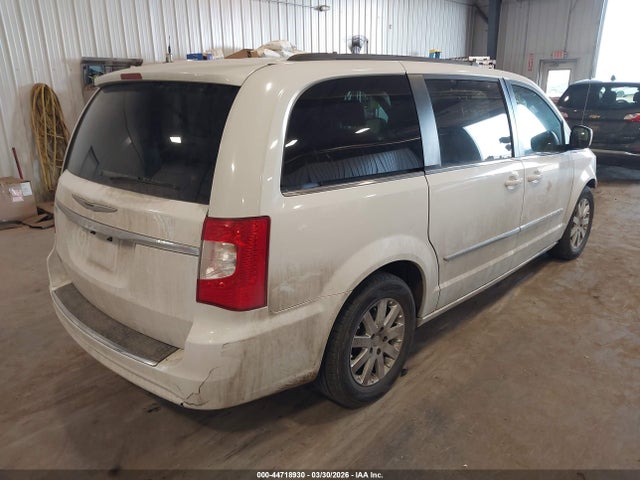 44718930 :رقم المزاد ، 2C4RC1BG6GR157451 vin ، 2016 Chrysler Town & Country Touring مزاد بيع