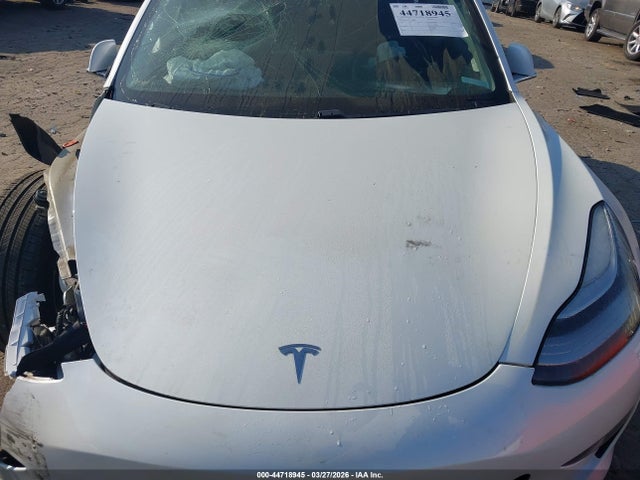 Продаж на аукціоні авто 2020 Tesla Model 3 Standard Range Plus Rear-wheel Drive/standard Range Rear-wheel Drive, vin: 5YJ3E1EA2LF590472, номер лоту: 44718945