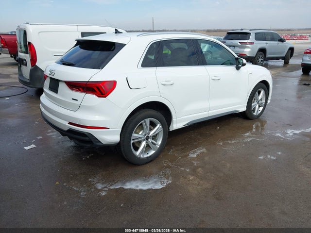 2022 Audi Q3 Premium 45 Tfsi S Line Quattro Tiptronic მანქანა იყიდება აუქციონზე, vin: WA1DECF32N1095596, აუქციონის ნომერი: 44718949