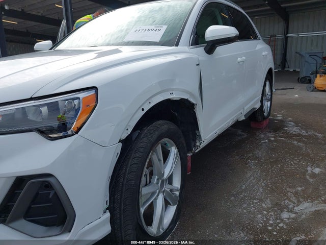 2022 Audi Q3 Premium 45 Tfsi S Line Quattro Tiptronic მანქანა იყიდება აუქციონზე, vin: WA1DECF32N1095596, აუქციონის ნომერი: 44718949
