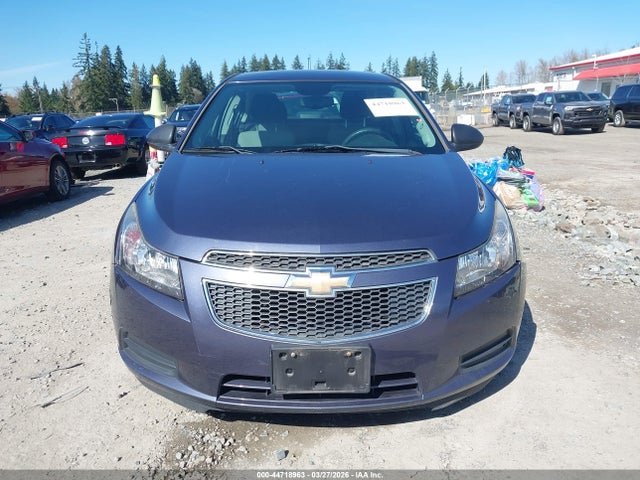 1G1PA5SH7E7446049 Chevrolet Cruze Ls Auto