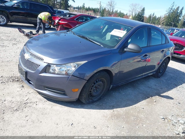 1G1PA5SH7E7446049 Chevrolet Cruze Ls Auto
