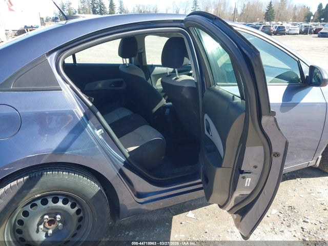 1G1PA5SH7E7446049 Chevrolet Cruze Ls Auto