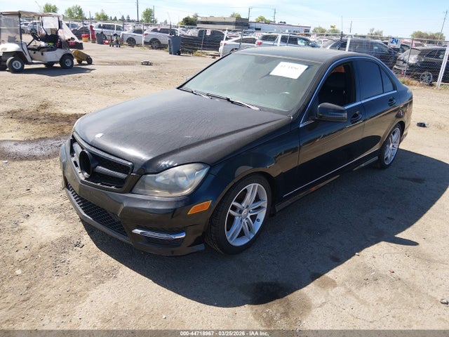 2013 Mercedes-benz C 250 Sport მანქანა იყიდება აუქციონზე, vin: WDDGF4HB1DR293196, აუქციონის ნომერი: 44718967