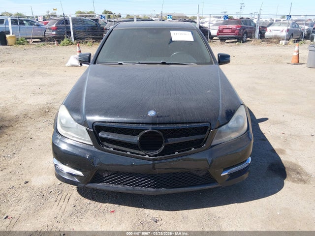 2013 Mercedes-benz C 250 Sport მანქანა იყიდება აუქციონზე, vin: WDDGF4HB1DR293196, აუქციონის ნომერი: 44718967
