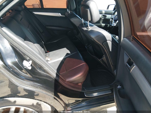 2013 Mercedes-benz C 250 Sport მანქანა იყიდება აუქციონზე, vin: WDDGF4HB1DR293196, აუქციონის ნომერი: 44718967