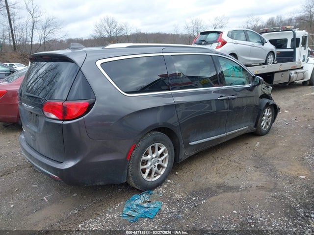 2020 Chrysler Pacifica Touring L მანქანა იყიდება აუქციონზე, vin: 2C4RC1BG8LR132612, აუქციონის ნომერი: 44718984