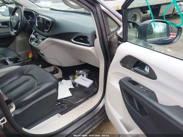 2020 Chrysler Pacifica Touring L მანქანა იყიდება აუქციონზე, vin: 2C4RC1BG8LR132612, აუქციონის ნომერი: 44718984