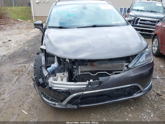 2020 Chrysler Pacifica Touring L მანქანა იყიდება აუქციონზე, vin: 2C4RC1BG8LR132612, აუქციონის ნომერი: 44718984