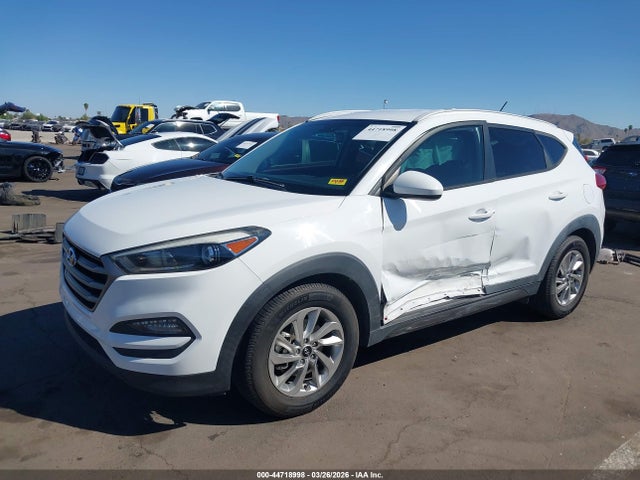 Hyundai TUCSON SE 2016 KM8J33A49GU089287 Image 2