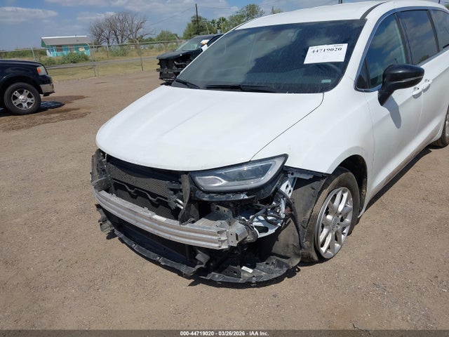Продаж на аукціоні авто 2025 Chrysler Pacifica Select, vin: 2C4RC1BG3SR554219, номер лоту: 44719020