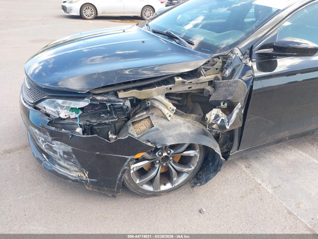 Chrysler 200 S 2015 1C3CCCBB7FN558139 Image 6