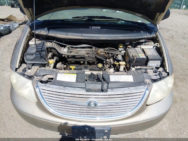 2002 CHRYSLER TOWN & COUNTRY 2C4GP54L22R613211 Photo 9