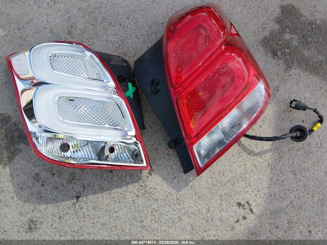 Продаж на аукціоні авто 2022 Chevrolet Trax Fwd Lt, vin: KL7CJLSM2NB568853, номер лоту: 44719073