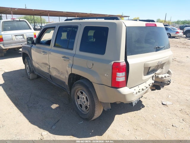 2017 JEEP PATRIOT 1C4NJPBB4HD132211 Photo 2
