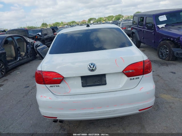 Продажа на аукционе авто 2011 Volkswagen Jetta 2.5l Se, vin: 3VWDX7AJ9BM317396, номер лота: 44719089