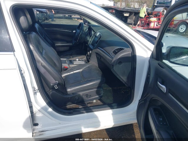 2C3CCAAG4GH268386 Chrysler 300 Limited