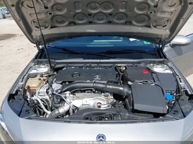 WDD3G4EB1LW038502 Mercedes-Benz A 220