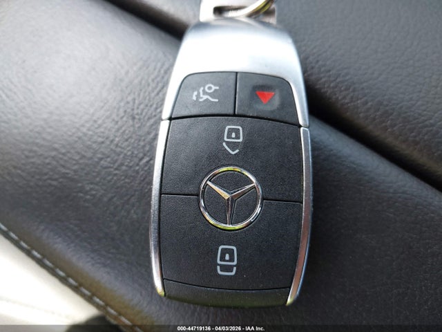 WDD3G4EB1LW038502 Mercedes-Benz A 220