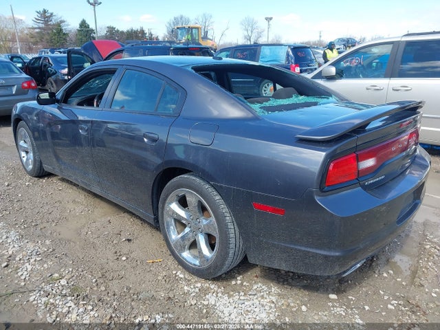 2014 Dodge Charger Sxt მანქანა იყიდება აუქციონზე, vin: 2C3CDXHG5EH343969, აუქციონის ნომერი: 44719145