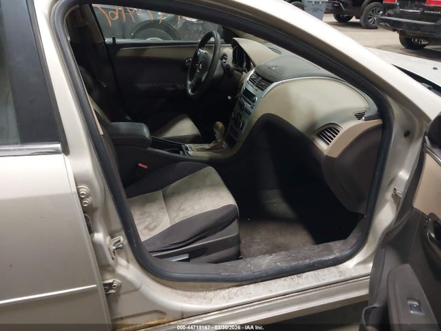 2010 CHEVROLET MALIBU 1G1ZB5EB3AF131861 Photo 4