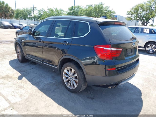 2011 BMW X3 5UXWX5C50BL711854 Photo 2