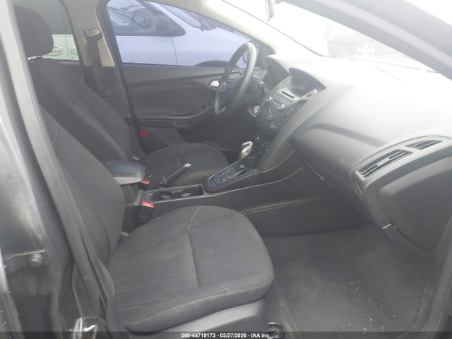 Ford FOCUS SE 2016 1FADP3K28GL364565 Image 5